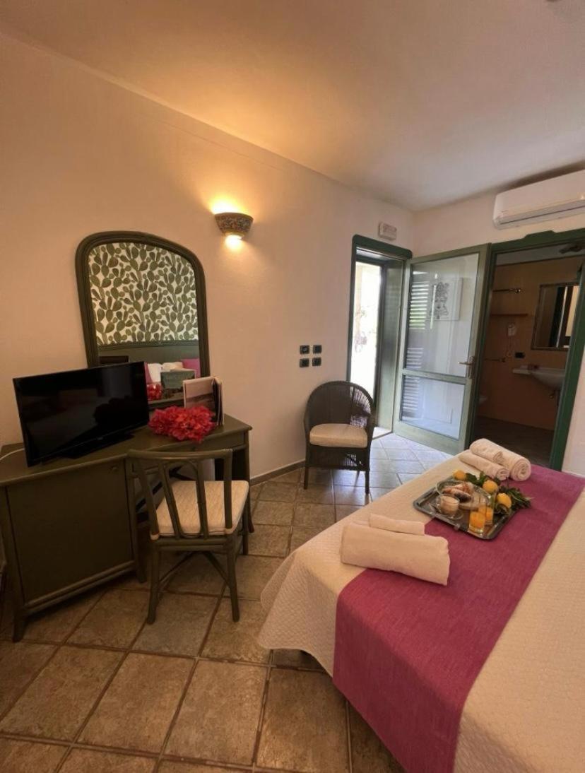 Valle Di Mare Country Resort Fontane Bianche Exterior foto